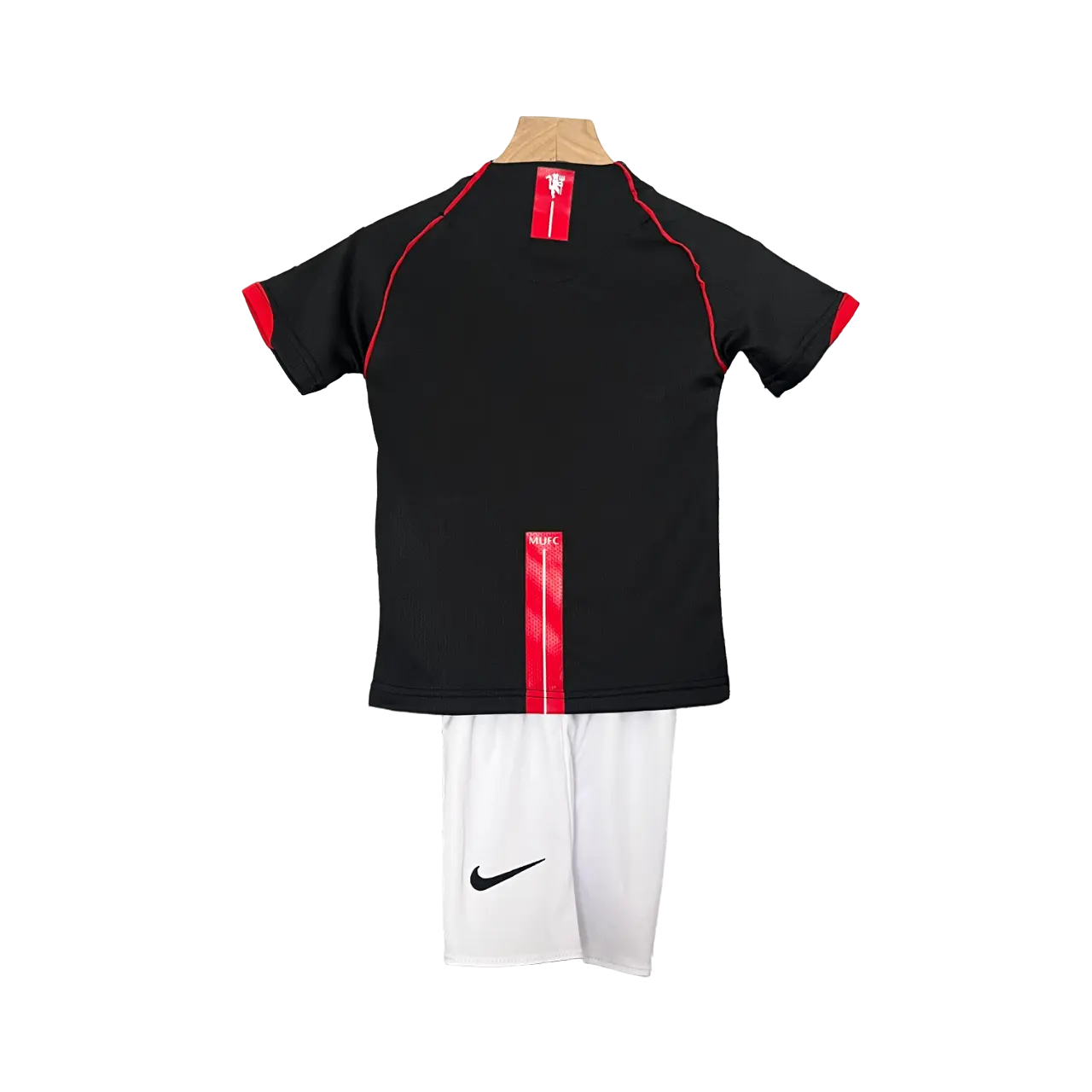 UK 2007/08 Manchester United Kids' Black Football Jersey - A Cool Choice for Young Fans SuperJerseysTK