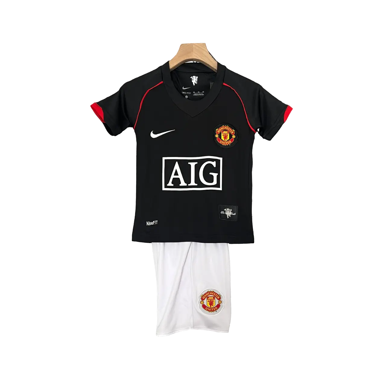 UK 2007/08 Manchester United Kids' Black Football Jersey - A Cool Choice for Young Fans