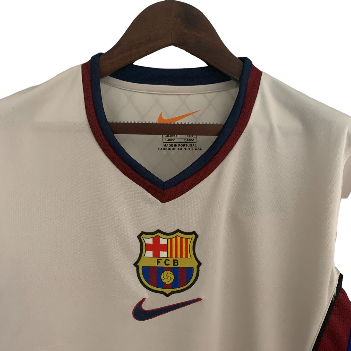 Retro Barcelona 98 - 99 Premium Away Football Jersey SuperjerseysTK